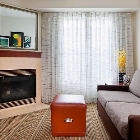 Residence Inn By Marriott Houston The Woodlands/Lake Front Circle Room photo