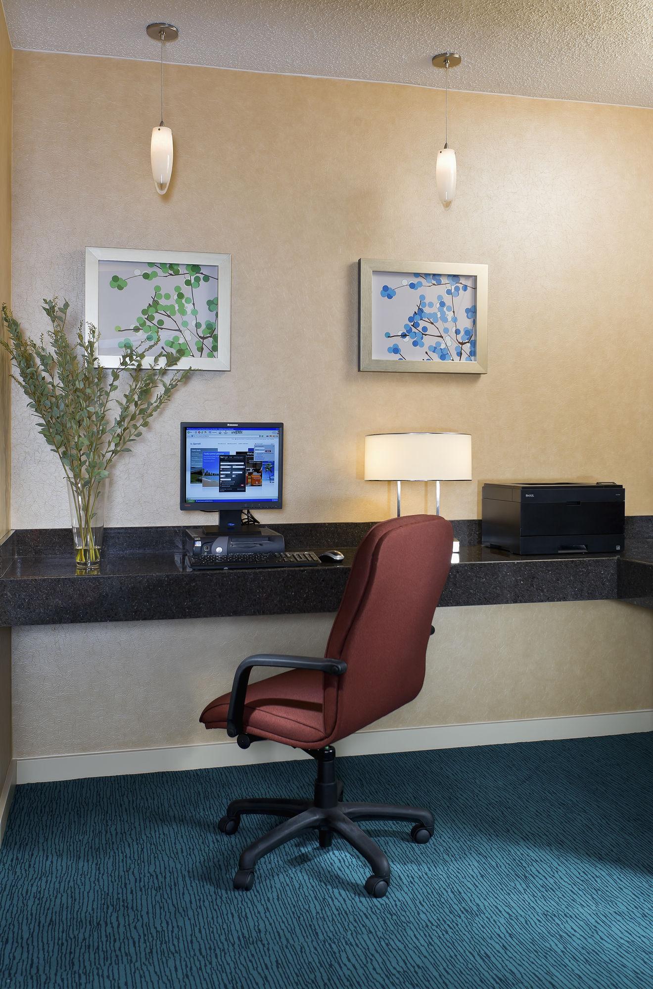 Residence Inn By Marriott Houston The Woodlands/Lake Front Circle Exterior photo